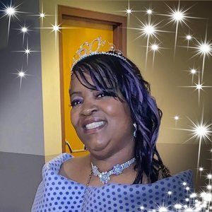 Meet your Posher, Deborah